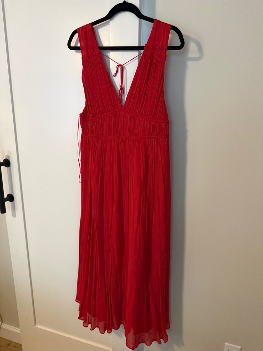 Banana Republic Red V-Neck Pleated Maxi Dress